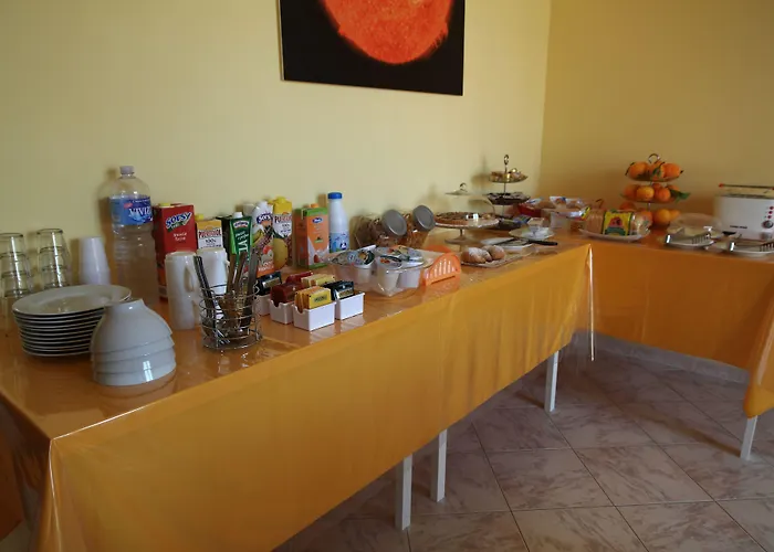 Kosmos Bed & Breakfast 3*