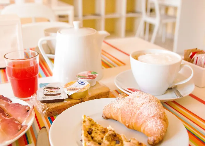 Kosmos Bed & Breakfast 3*