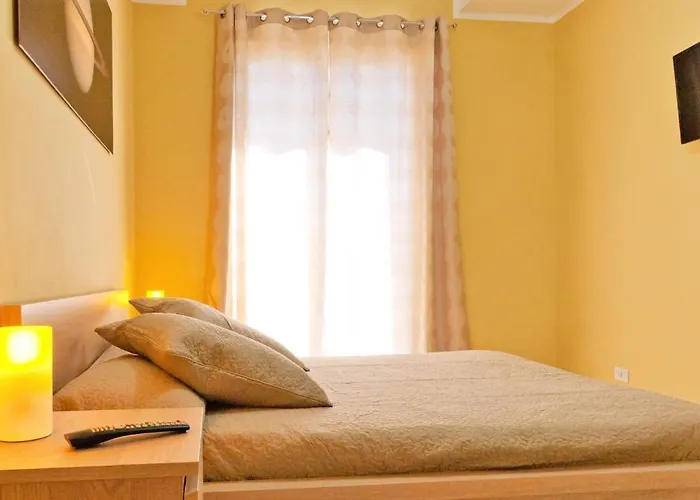 Kosmos Bed & Breakfast Syracuse