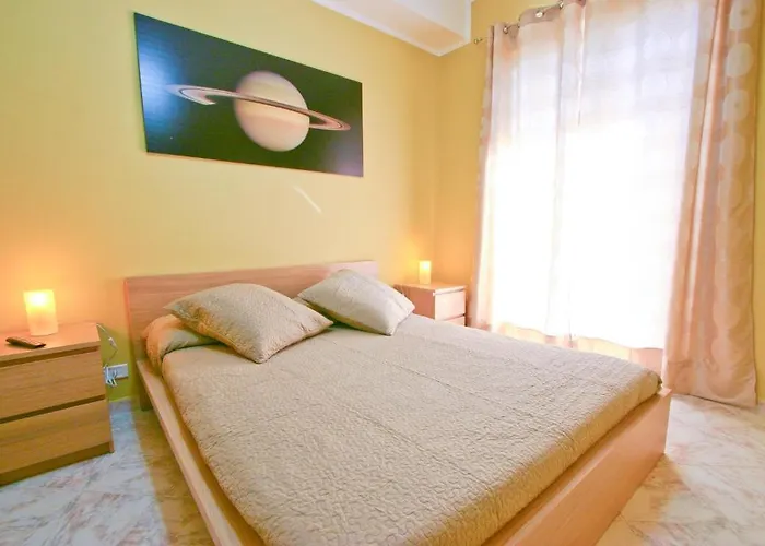 Kosmos Bed & Breakfast 3*